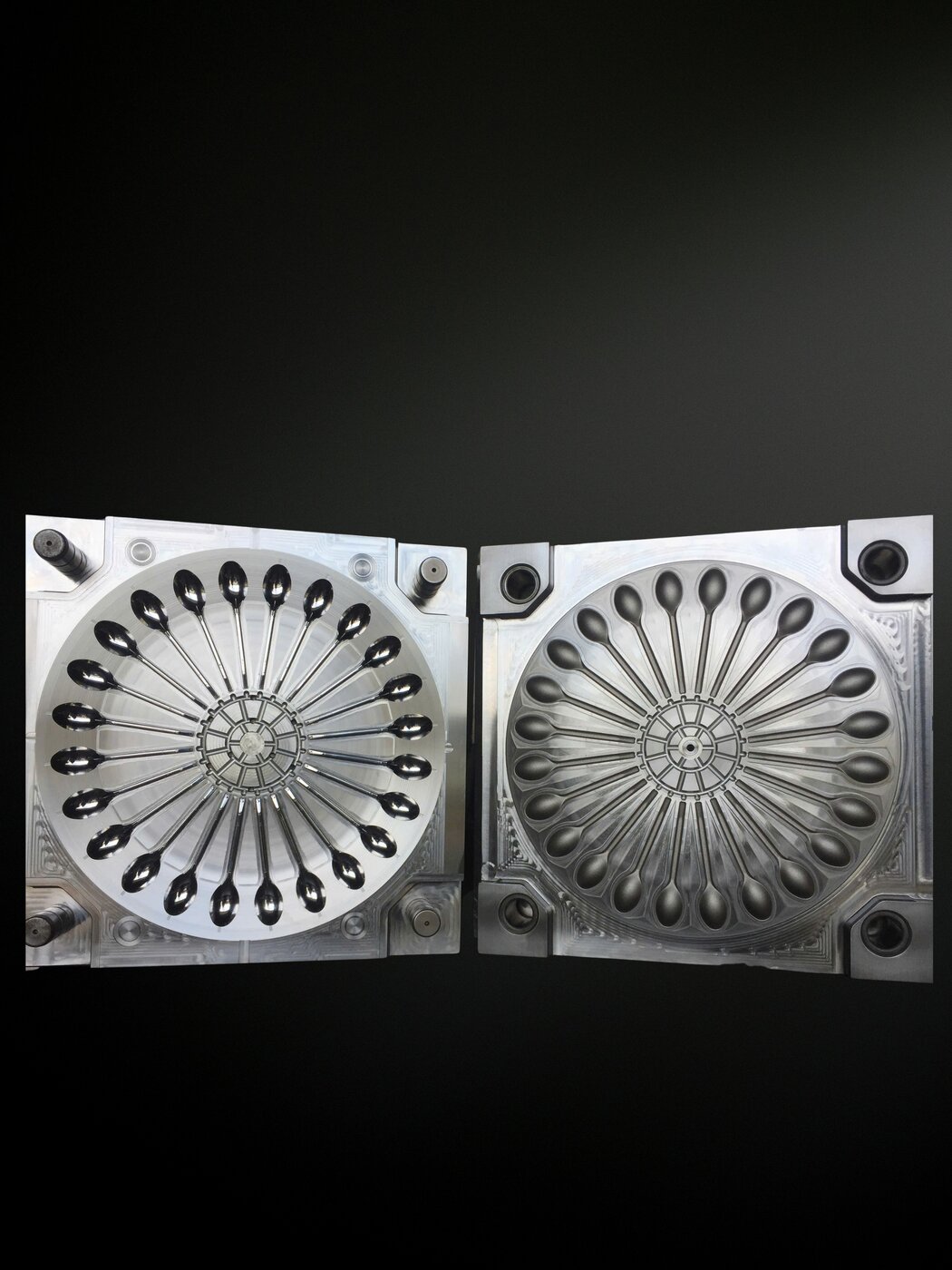 Khuôn muỗng nhựa 24 cavity